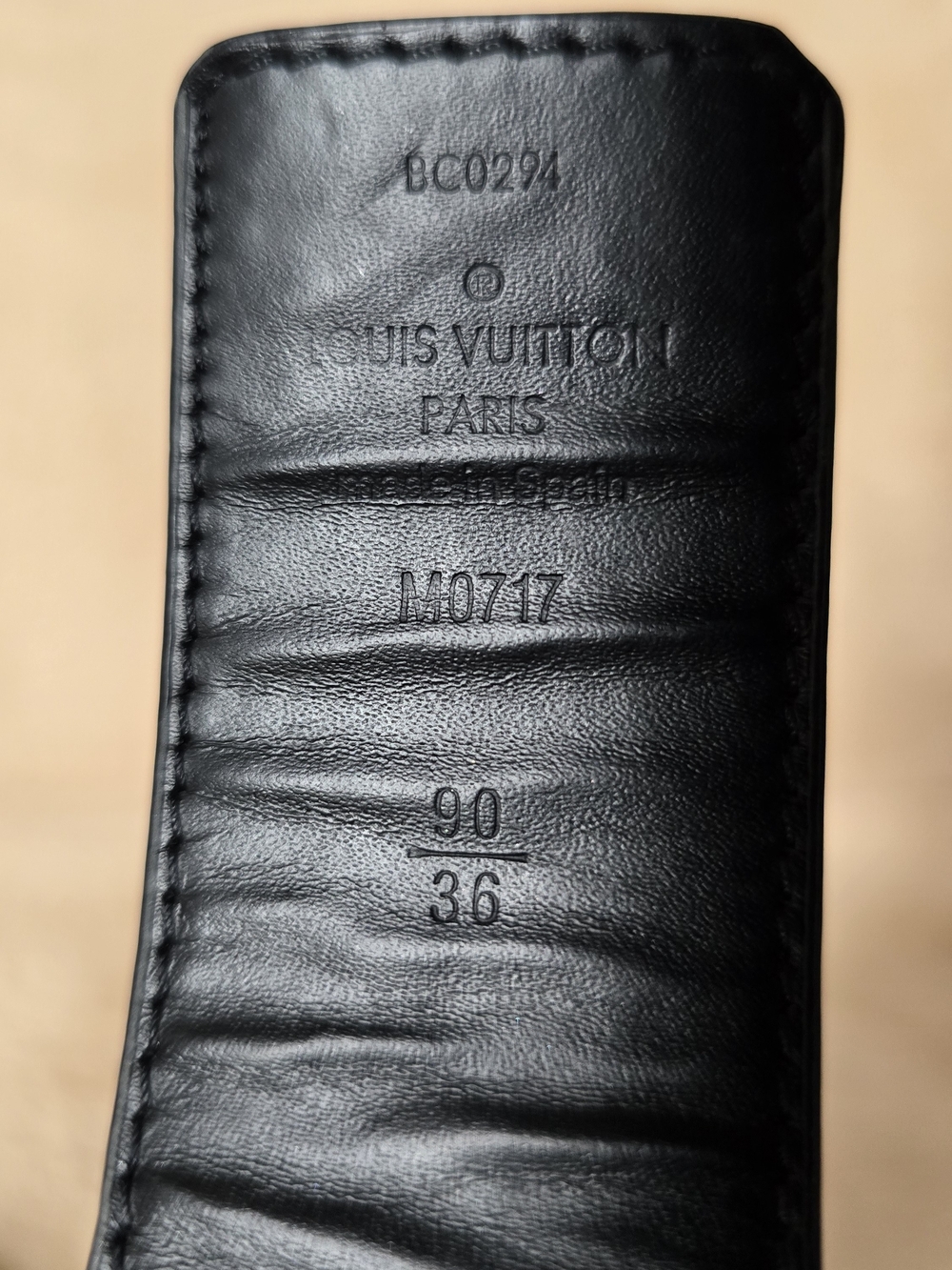 Louis Vuitton LV Shadow 40mm 90/36 Reversible Belt Black - Picture 8 of 14